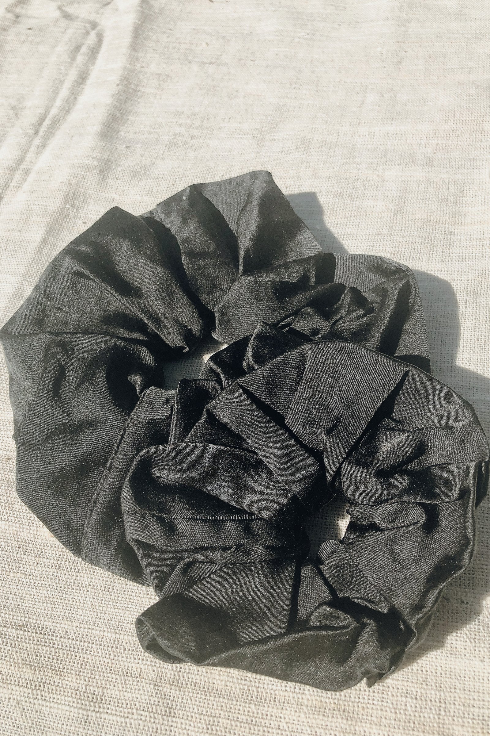 Sustainable Silk Ebony Scrunchie - LOOMES