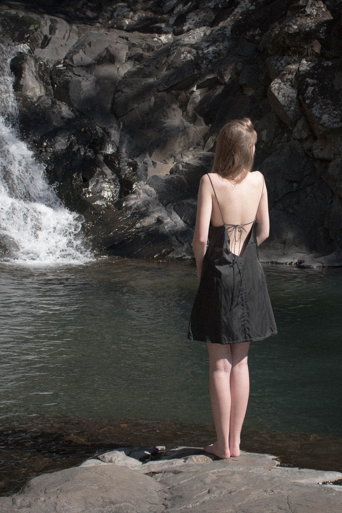 The Renoir Mini Dress - Ebony - LOOMES