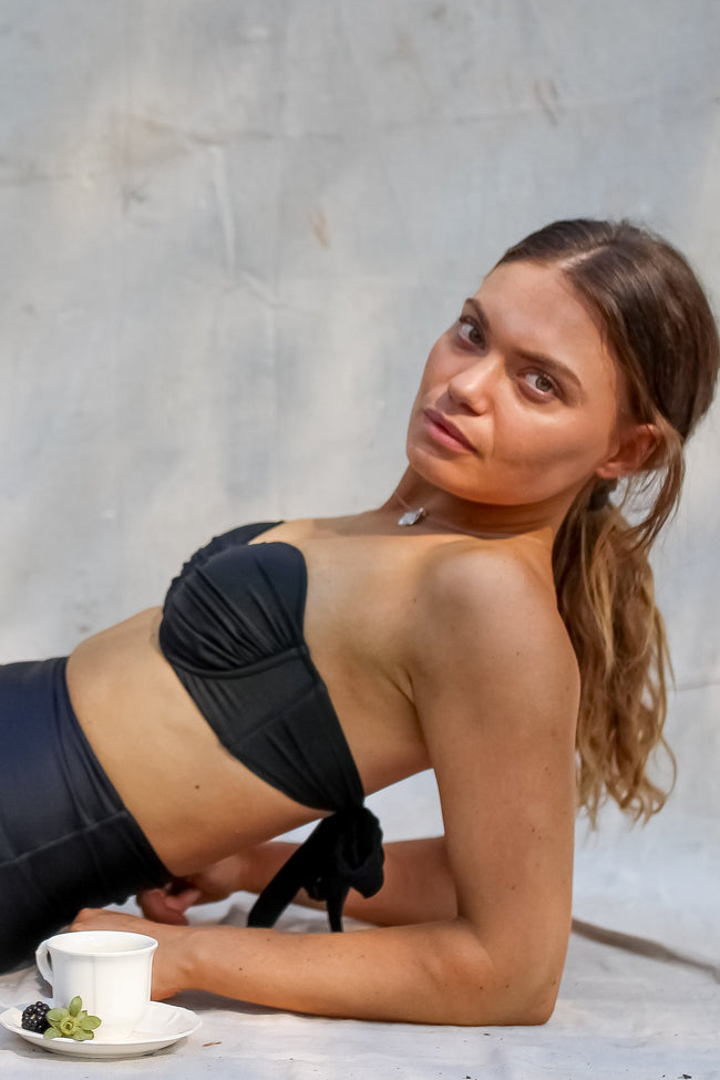 Sustainable Stapless Black Swim Bikini Top - LOOMES